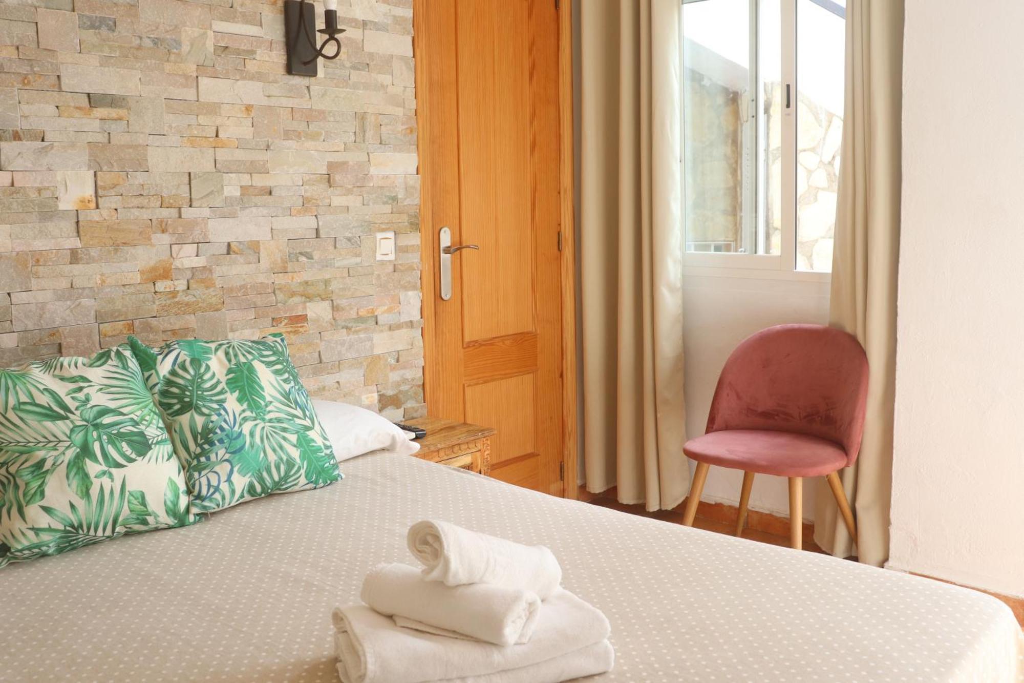 Hostal La Paloma II カルプ エクステリア 写真
