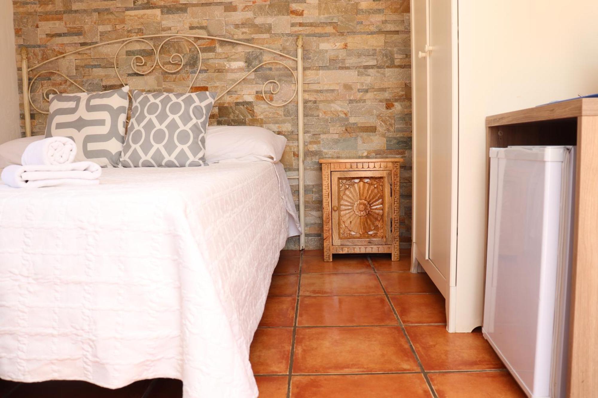 Hostal La Paloma II カルプ エクステリア 写真