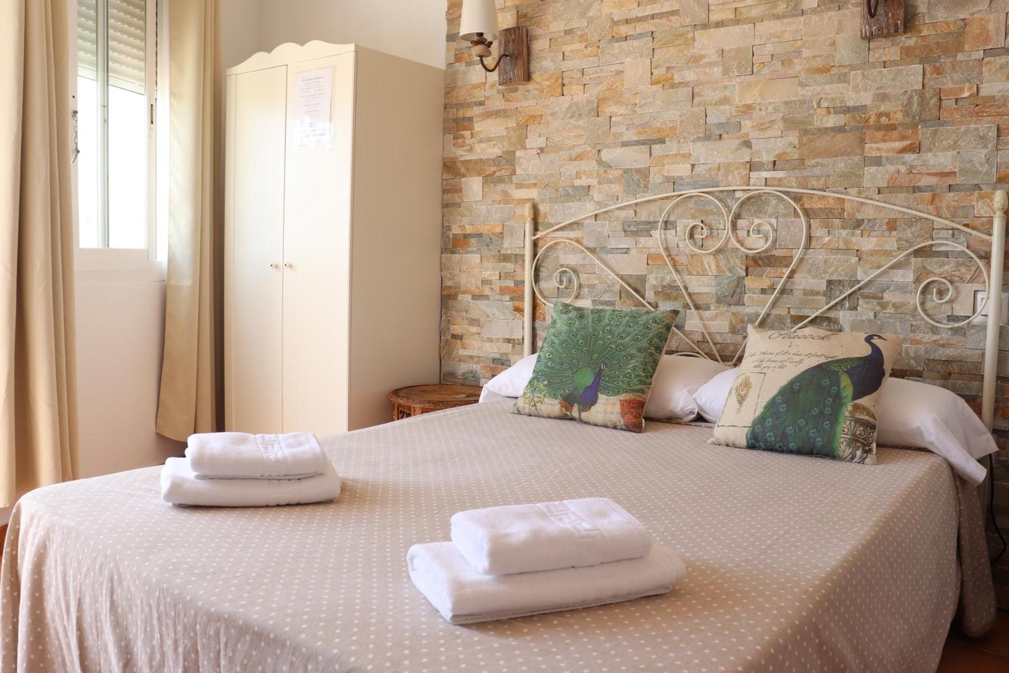 Hostal La Paloma II カルプ エクステリア 写真