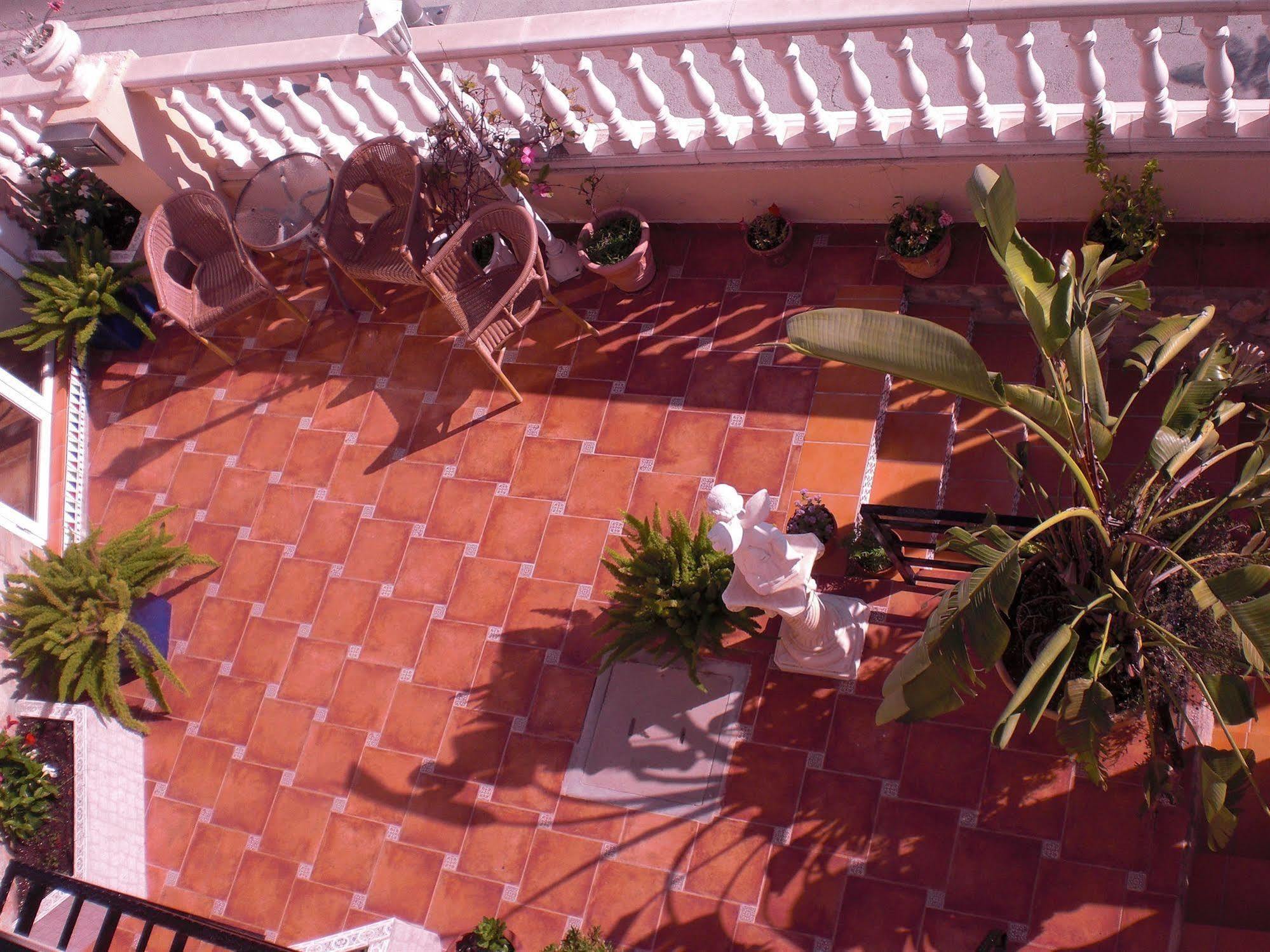 Hostal La Paloma II カルプ エクステリア 写真